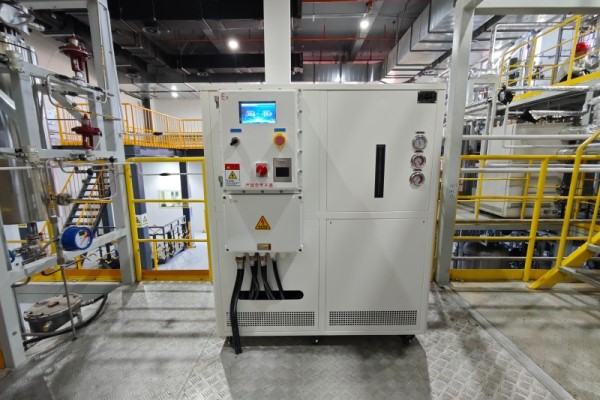 陜西榆林某研究所采購防爆制冷控溫系統應用于冷凝器材料實驗項目