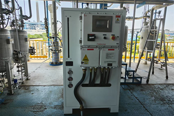 防爆制冷控溫系統與高低溫試驗箱設備實拍圖5